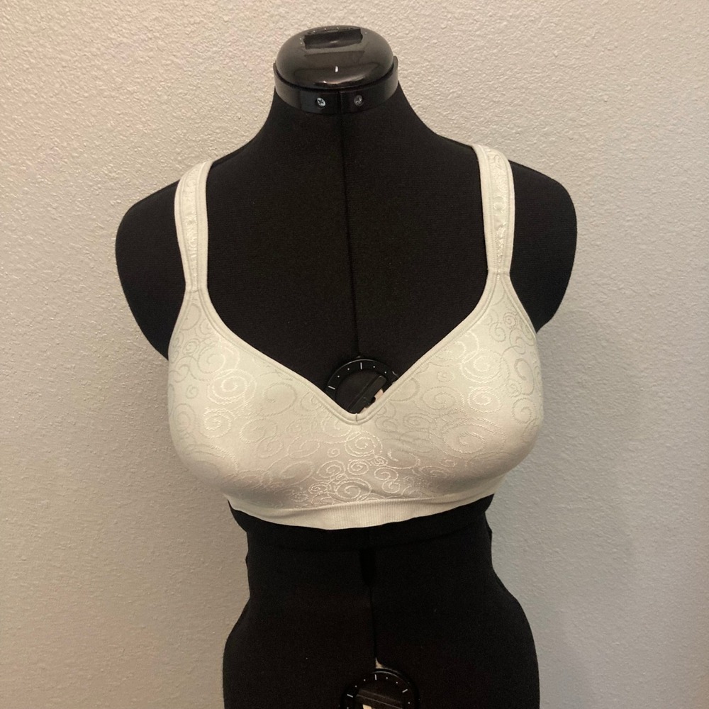 40C Bali Comfort Revolution Wireless Bra Pale Mint Green 3463/B540